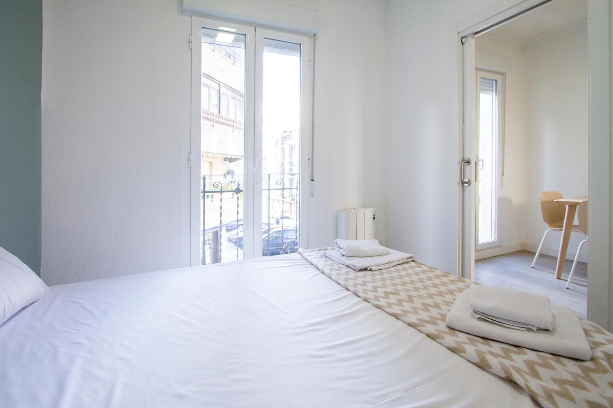 Apartamentos Tetuan Sandino Madrid Dış mekan fotoğraf