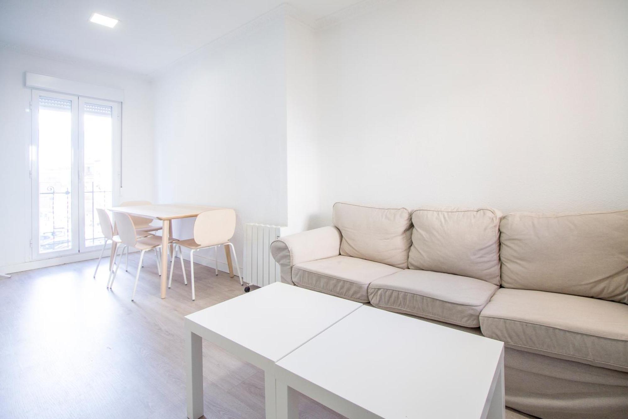 Apartamentos Tetuan Sandino Madrid Dış mekan fotoğraf